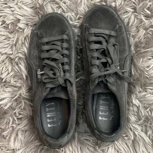 Rihanna x PUMA Fenty Velvet Creepers Size 7 W w box